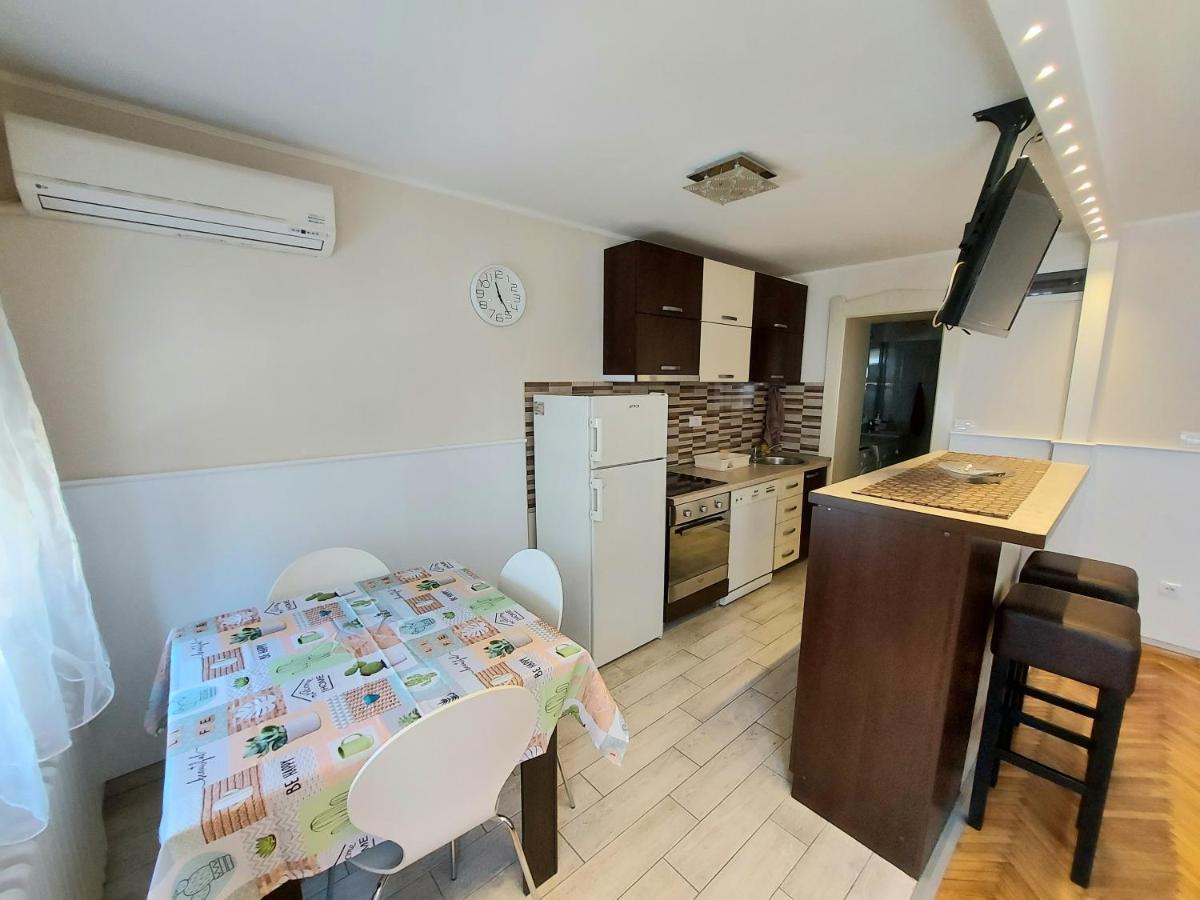 Central Apartment With Garage Novi Sad Exterior foto